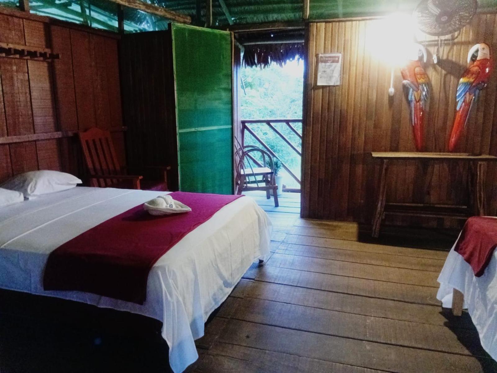 Casa Kukama Lodge Iquitos Exteriör bild