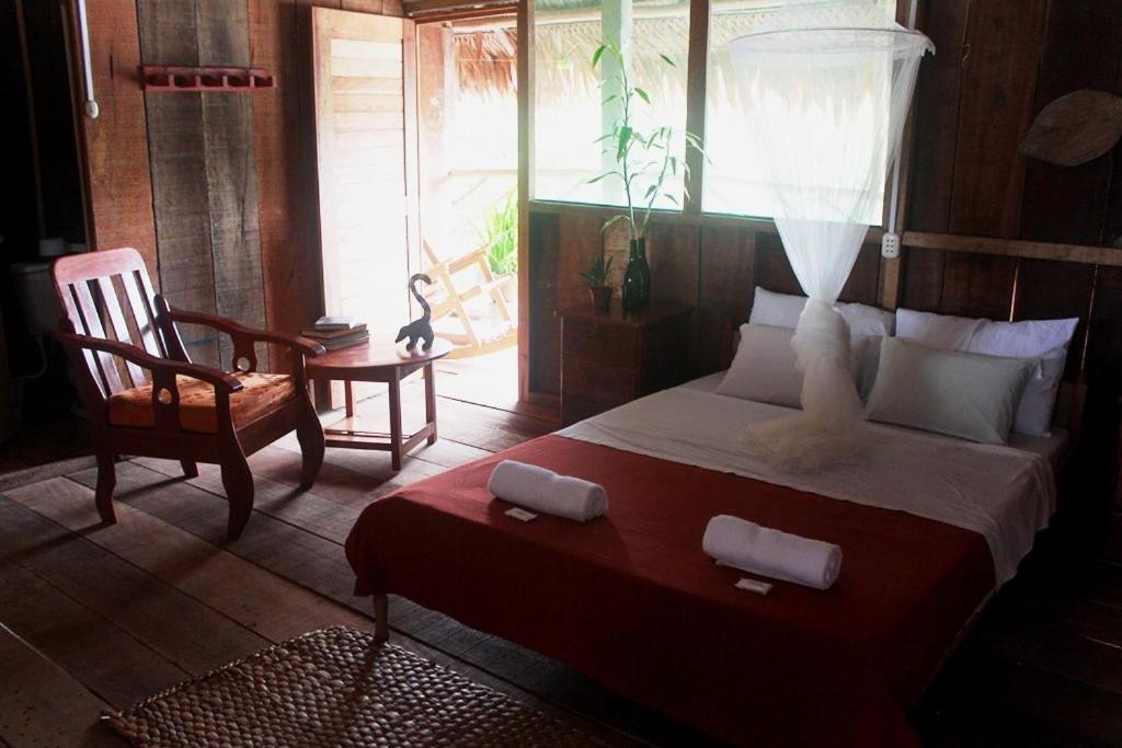 Casa Kukama Lodge Iquitos Exteriör bild